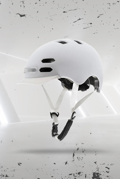Casco con luces delantera y trasera para patinete eléctrico - Seguridad y estilo con AF SCOOTERS