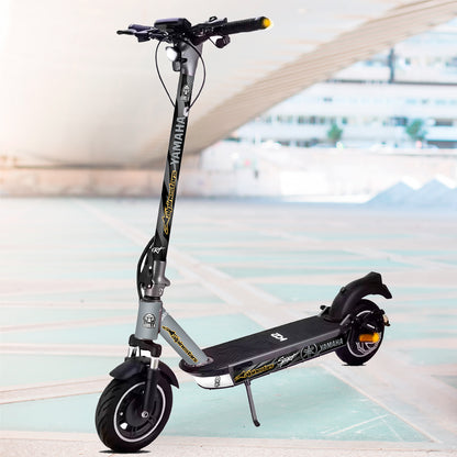 Vinilo para patinete eléctrico Smartgyro K2 Yamaha Alpinestars
recambios patinete eléctrico
tienda de repuestos de patinetes eléctricos
recambios patinetes
repuestos de patinetes
accesorios patinete eléctrico
accesorios patinete
repuestos patinete
piezas de patinete eléctrico
piezas patinete electrico
ruedas patinete
taller del patinete
piezas de repuesto patinete eléctrico
af scooters